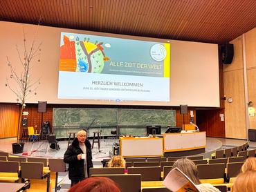 Das Bild Zeigt die Versammlung in Göttingen.